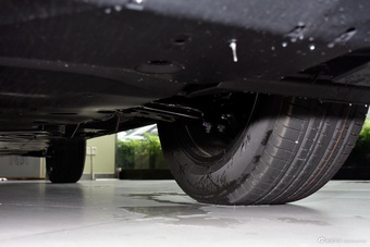 2024款RAV4荣放双擎 2.5L E-CVT两驱精英Plus版