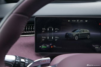 2025款岚图FREE+ 四驱乾崑版