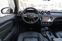 2019款东南DX3X酷绮1.5T自动尊贵型