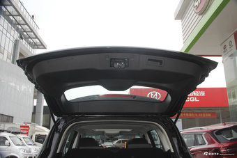 2018款斯威X7 1`.8L手动豪华版7座