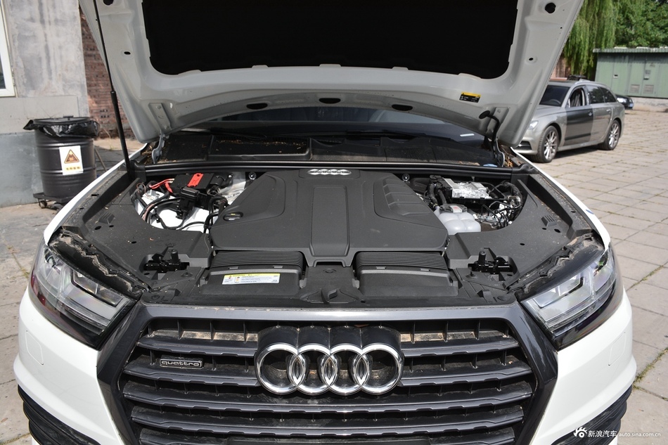 2019款奥迪Q7 45TFSI S line运动型