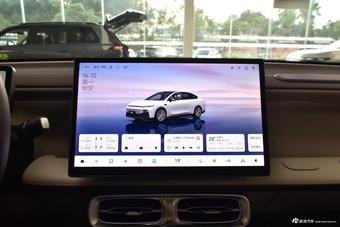 2025款零跑B01 550激光雷达版