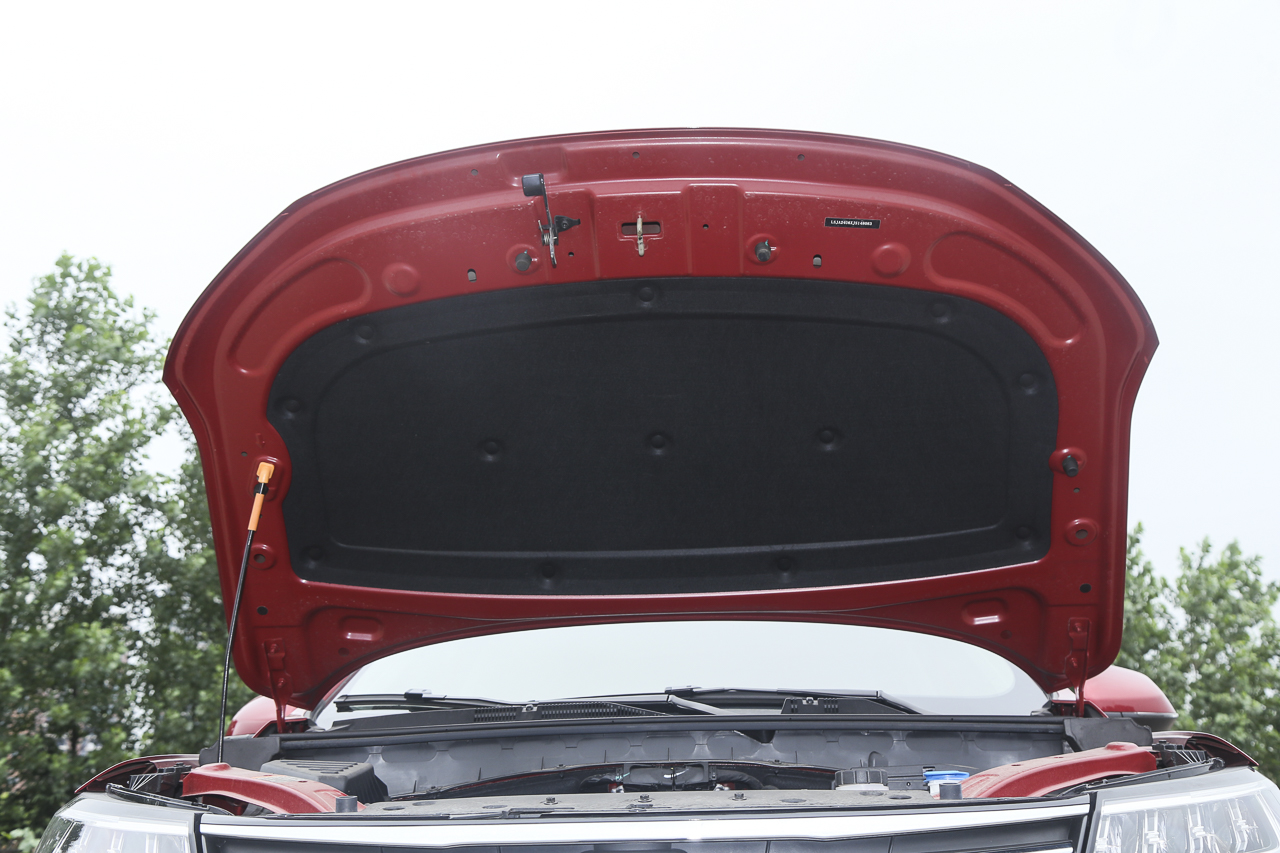 2019款荣威RX5 1.5T自动两驱4G互联铂金版