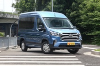 2022款上汽大通MAXUS V90 2.0T AMT运杰前驱短轴高顶后单胎6座