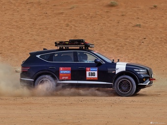 2025款捷尼赛思GV80 沙漠特别版 官图