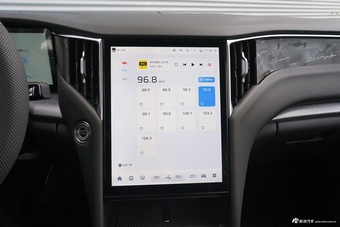 2025款红旗HS7 PHEV 改款 2.0T PHEV 四驱200万辆纪念版 7座