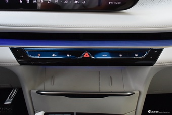 2026款别克GL8插混 陆尊 奢享版