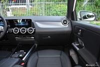 2020款奔驰GLA级1.3T 200 