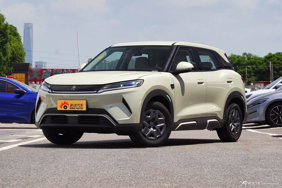 2025款比亚迪元UP 401KM智驾活力版