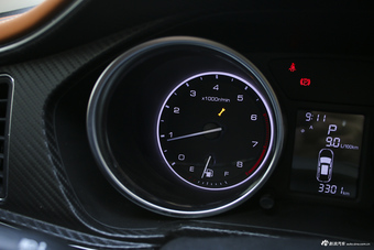 2018款众泰T300 1.5L自动尊享型