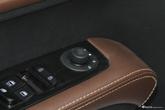 2018款斯威X7 1.5T手动尊贵型7座