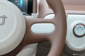 2026款奔腾小马 222km 炫彩马