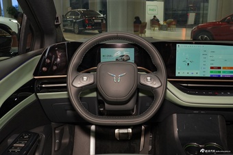 2025款红旗EH7 690 智选版