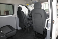 2021款上汽MAXUS V80 2.0T PLUS AMT全能王长轴中顶7座