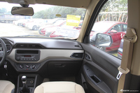 2018款五菱宏光S 1.5L手动标准型