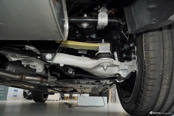 2026款沃尔沃XC60 B5 四驱智远极夜黑版