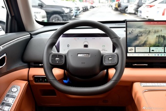 2025款枭龙MAX Hi4 165 Plus 长续航版