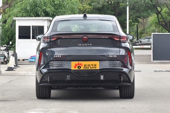 2026款与众06 Pure SE