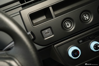 2026款吉运E6 325km 畅运版 6座