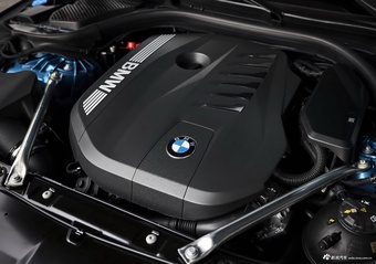 2025款宝马5系 540i xDrive Legacy Edition 海外版