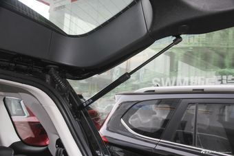 2018款斯威X7 1`.8L手动豪华版7座