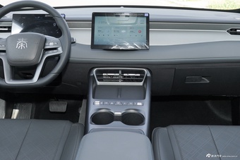 2026款秦PLUS DM-i 210KM进取型