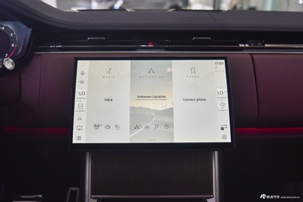 2026款揽胜 3.0 L6 400PS HSE长轴版