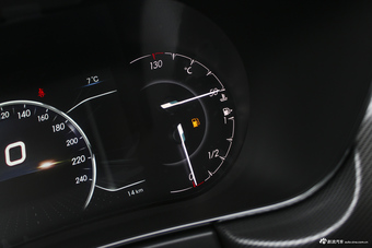 2018款北汽绅宝智行1.5T自动新智版