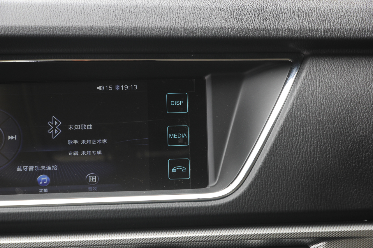 2018款长安欧尚A600 1.6L手动精英型