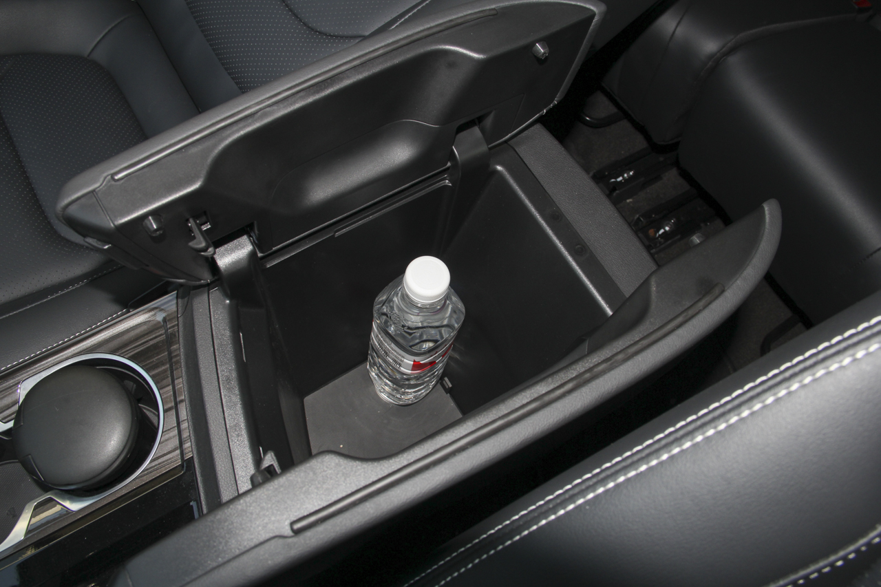 2017上汽大通D90 2.0T自动四驱天狼星