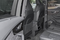 2024款奥迪SQ7 4.0 TFSI 暗夜骑士版