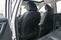  2019款奔腾X40 1.6L手动豪华型