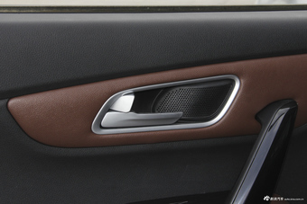 2018款斯威X7 1.5T手动尊贵型7座