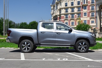 2020款长安凯程F70 2.0T手动四驱行政版国V标轴