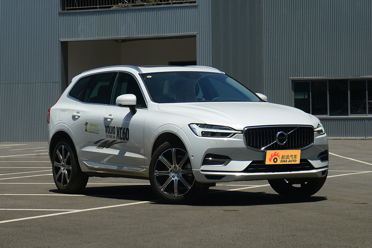 2019款沃尔沃XC60新能源2.0T自动T8 E驱混动智尊豪华版