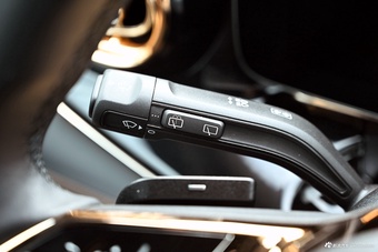 2025款傲旋 2.0T 纵横四海50周年限量版