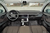 2025款奥迪A8L 45 TFSI quattro 豪华型