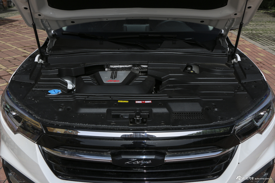 2018款众泰T500 1.5T自动智能互联尊贵型