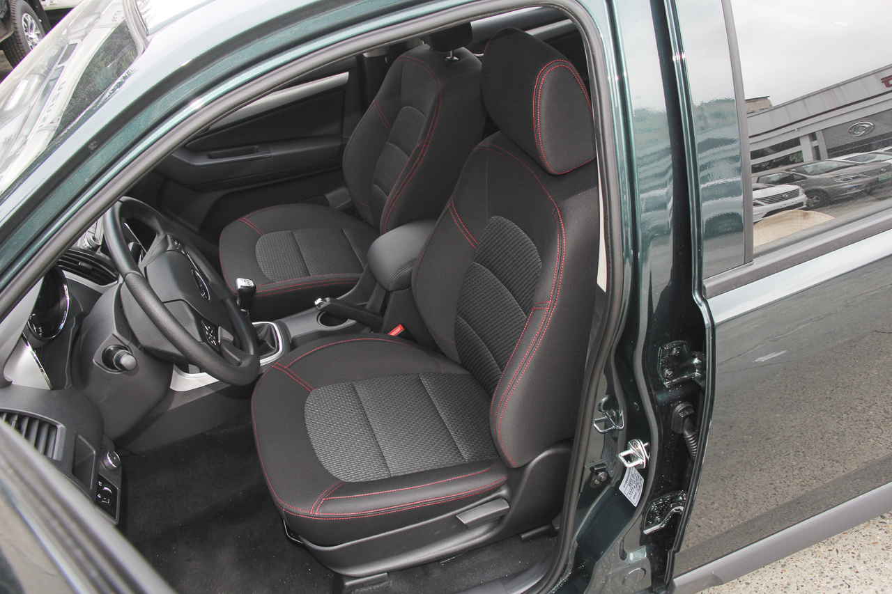 2018款庆铃TAGA 3.0T 手动两驱豪华版