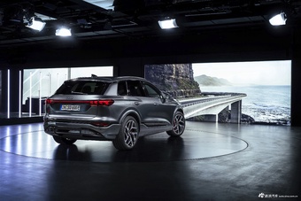 2024款奥迪SQ6 e-tron基本型官图