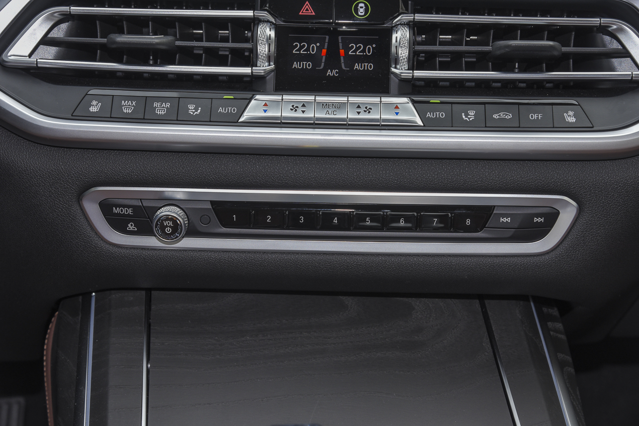2019款宝马X7 xDrive40i领先型豪华套装