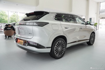 2025款东风风神L8 185KM梦想版