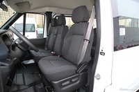 2023款江铃福顺2.0T 手动短轴低顶商运型多功能乘用车6座 双开尾门