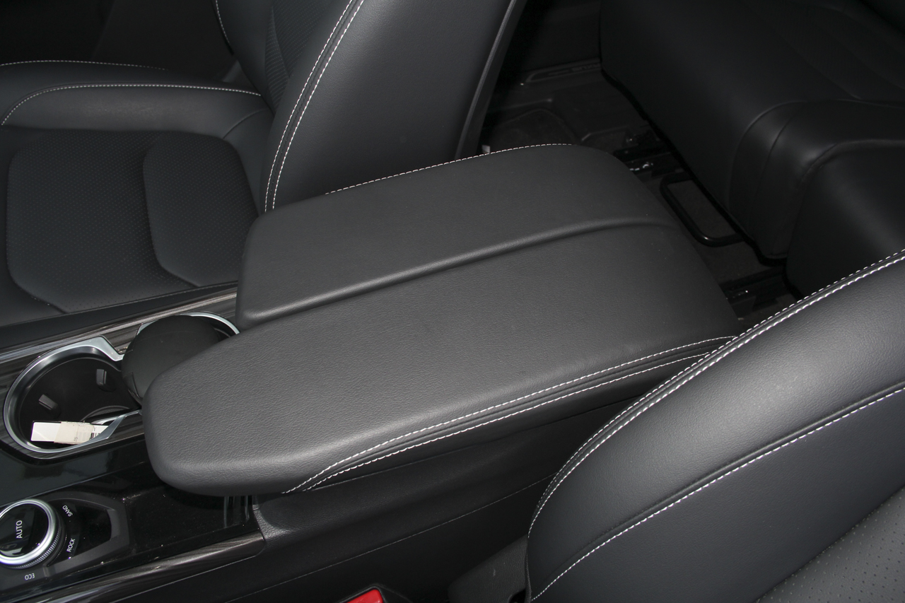 2017上汽大通D90 2.0T自动四驱天狼星