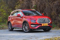 2020款陆风荣曜 1.5GTDI智·曜