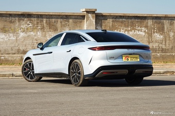 2025款汉L EV 701KM激光雷达尊享型