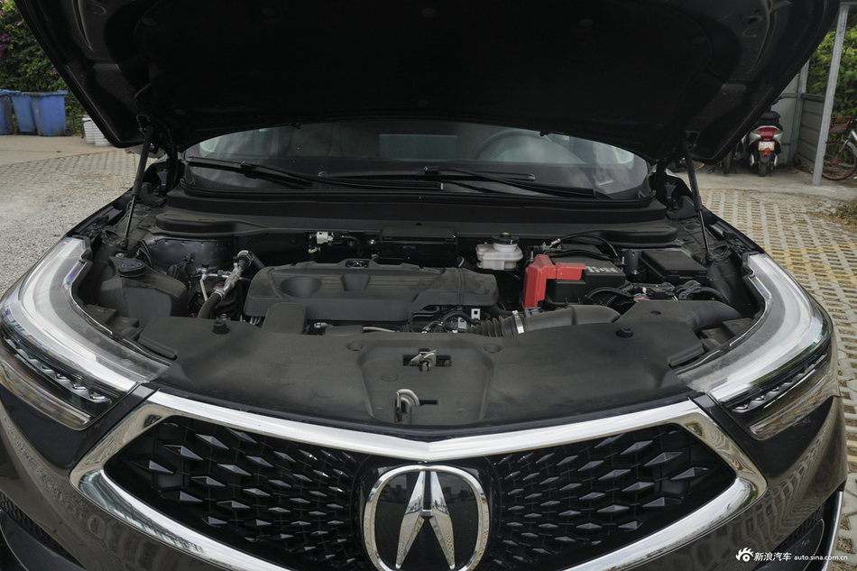 2019款讴歌RDX 2.0T自动尊享版