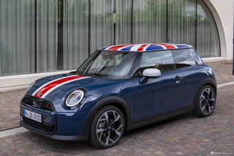 2026款MINI 2.0T COOPER S Oxford Edition 官图