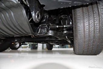 2024款大道 全能者 2.3T 柴油自动两驱舒享款平底货箱