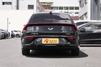 2025款五菱星光纯电 610km 智能旗舰型